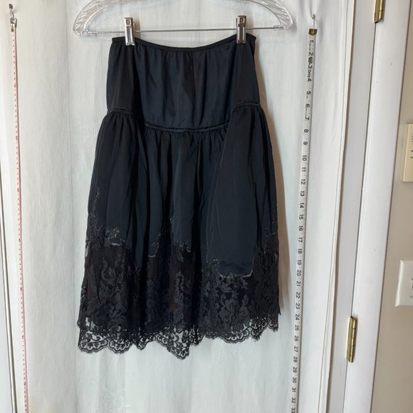 Vintage Saramae Lace Half Slip - Picture 2 of 5